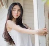 麻豆啊传媒app黄版-领略创意新视角，成人影像平台的两面性探究